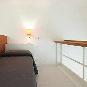 Bb Desuite 2*, Milaan Italië